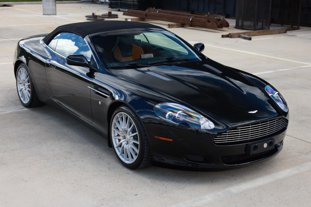 Aston Martin DB9  2006