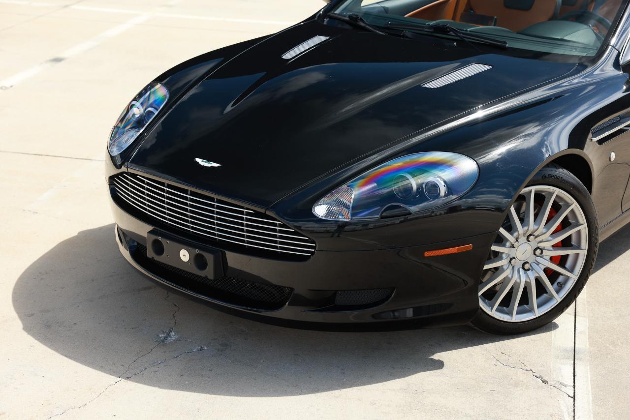 Aston Martin DB9  2006