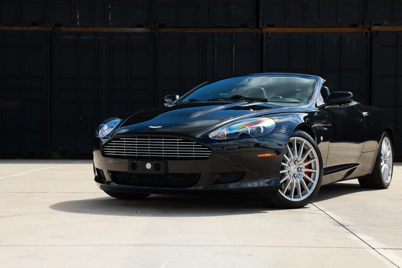 Aston Martin DB9  2006