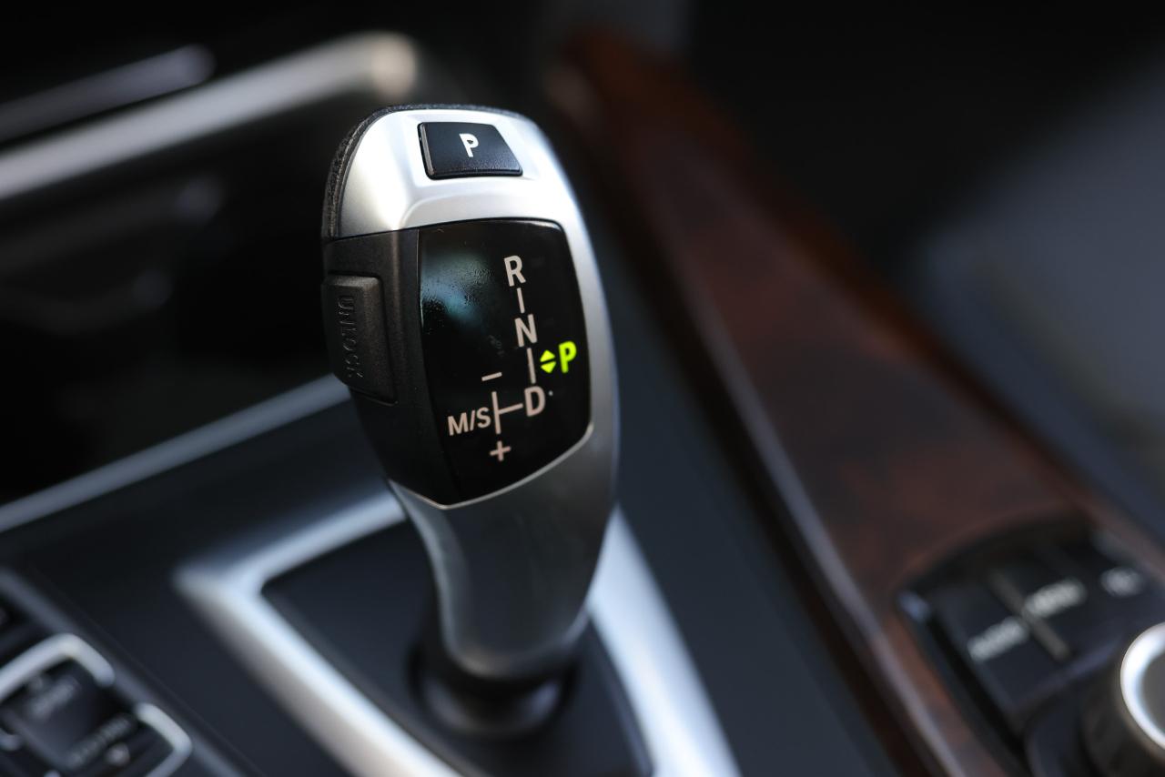 BMW 3 Series  2013