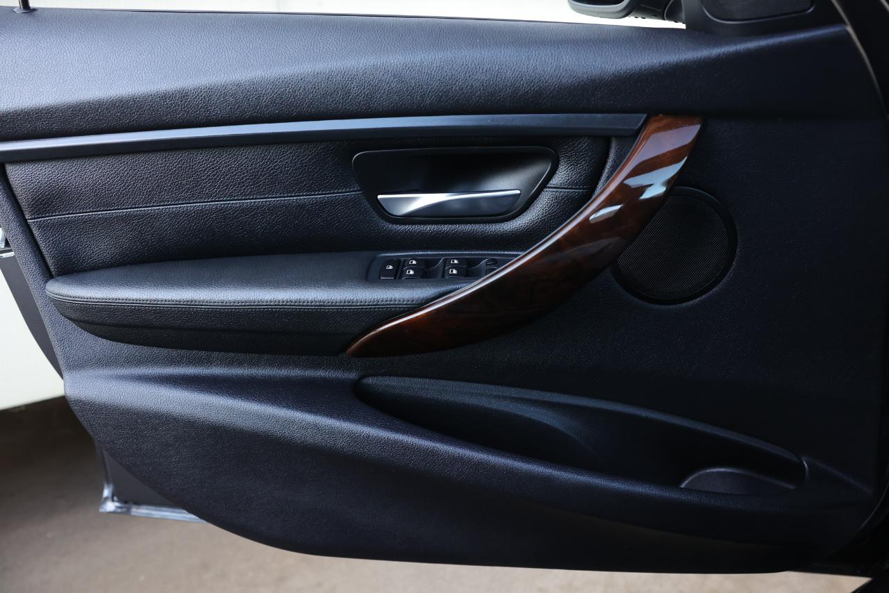 BMW 3 Series  2013