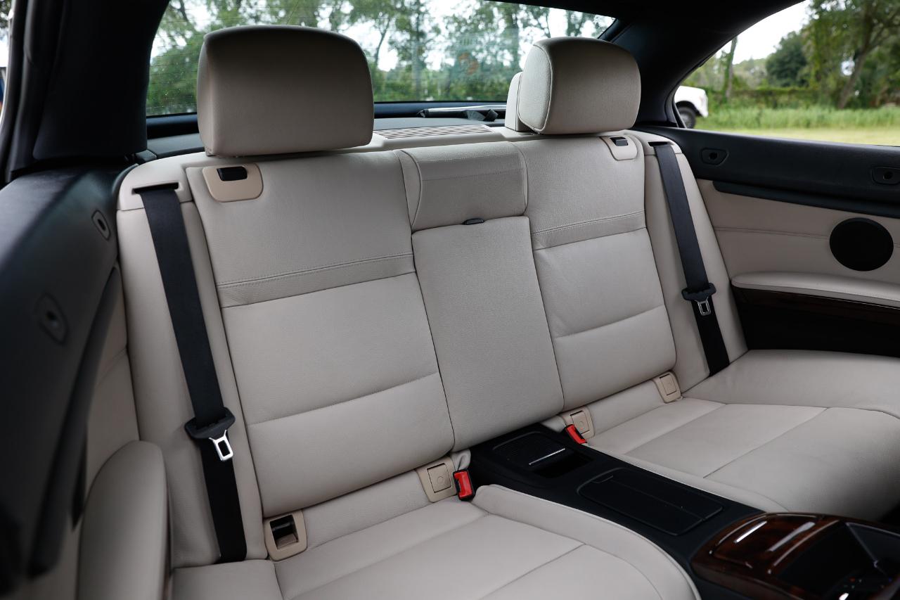 BMW 328i photo 14