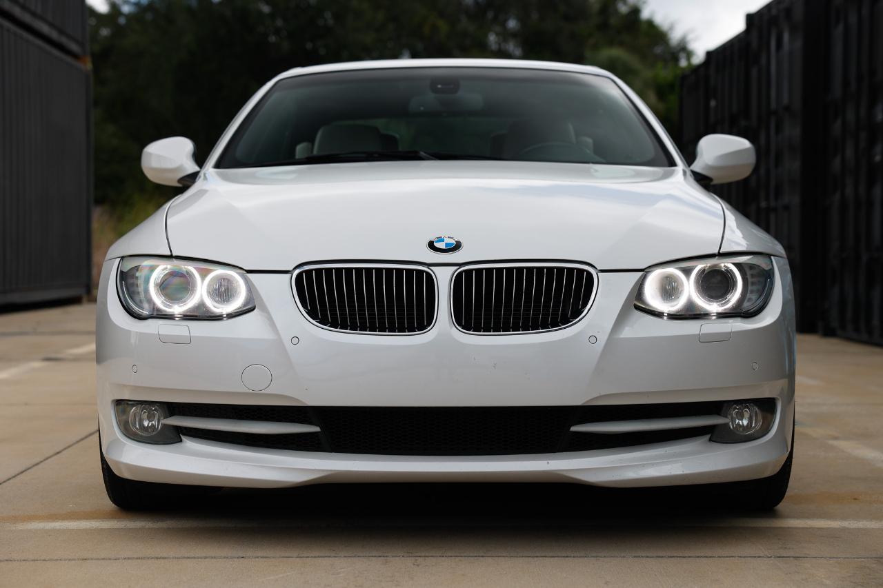 BMW 328i photo 17