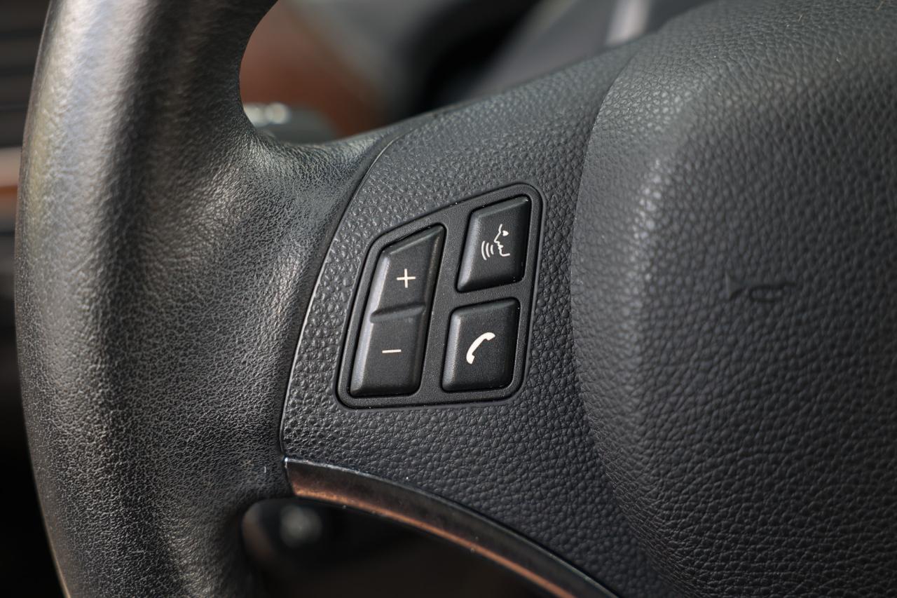 BMW 328i photo 25