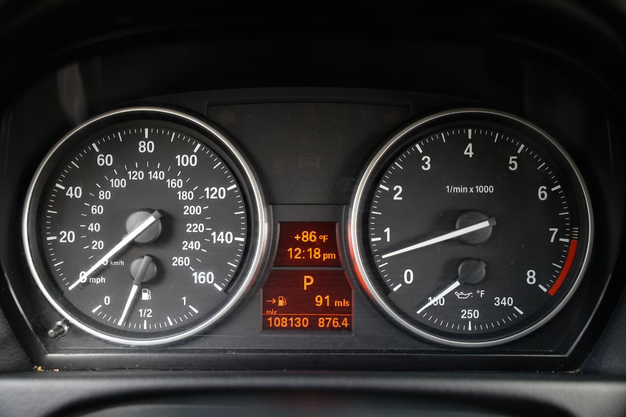 BMW 328i photo 29