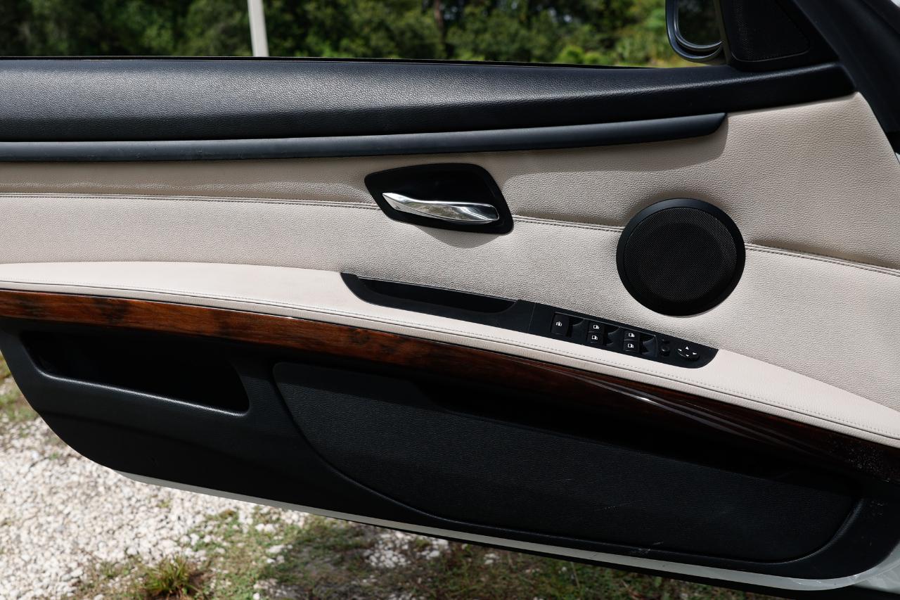 BMW 328i photo 42