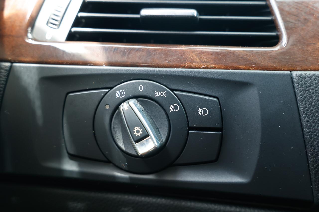 BMW 328i photo 45