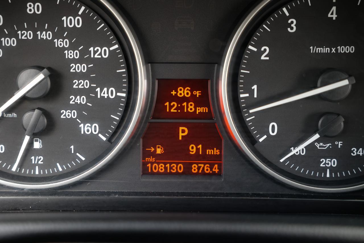 BMW 328i photo 47