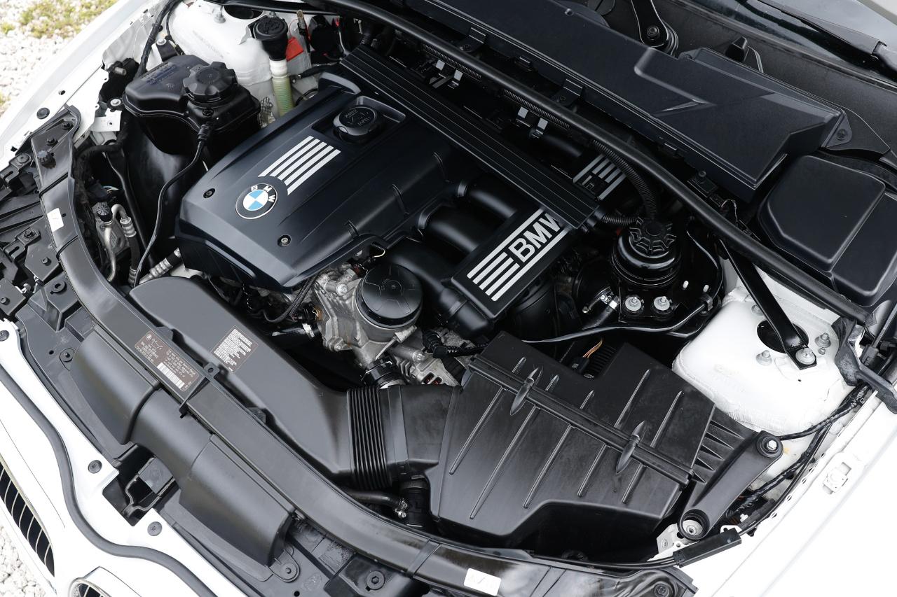 BMW 328i photo 49