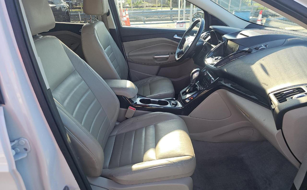 Ford Escape  2014