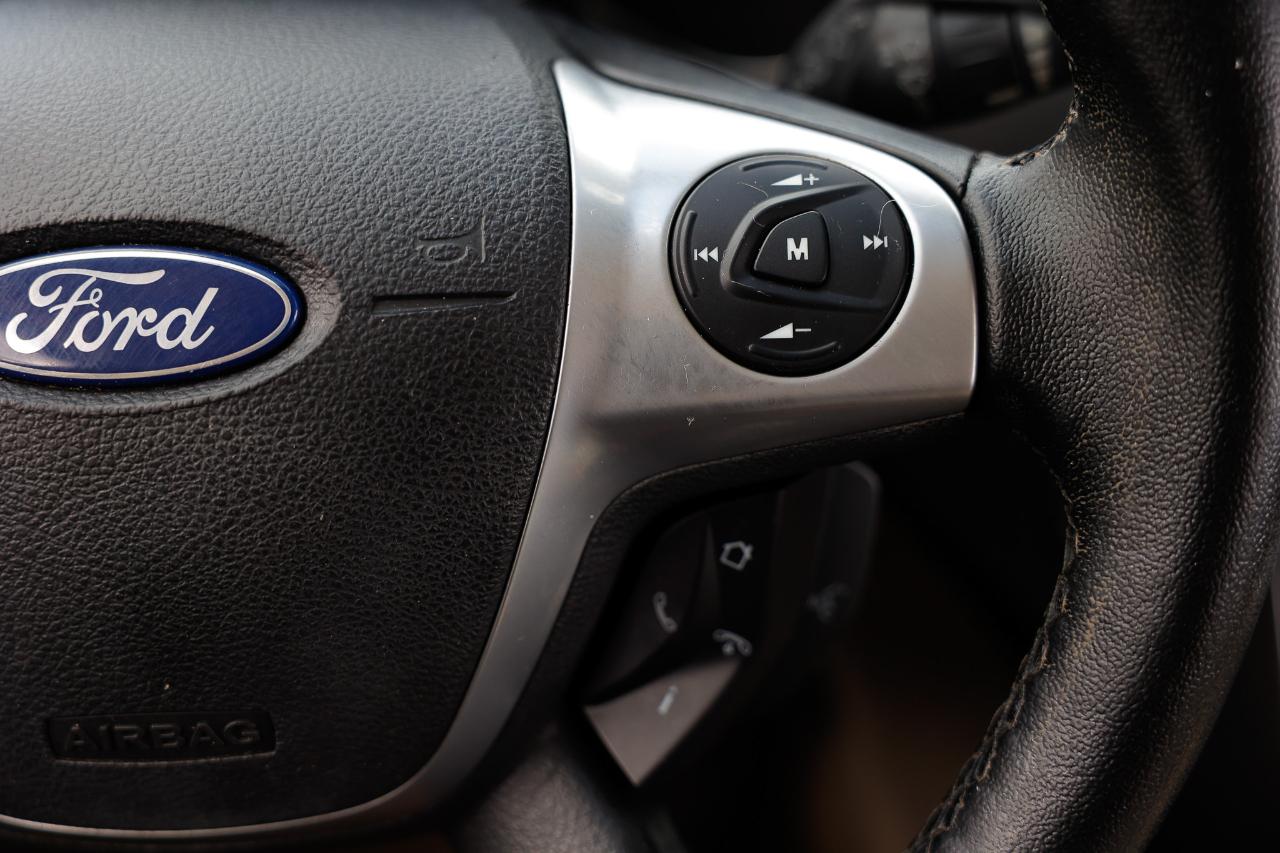 Ford Escape  2014