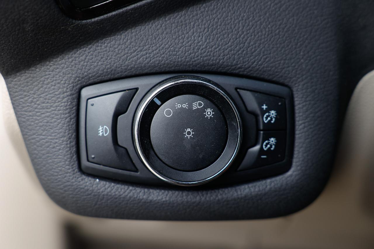 Ford Escape  2014