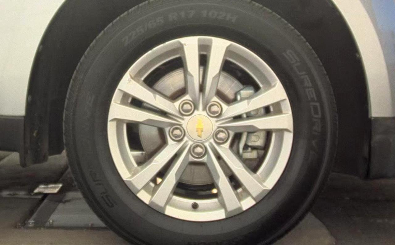 Chevrolet Equinox  2010