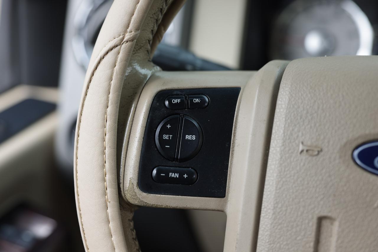 Ford Super Duty F-350 DRW  2008