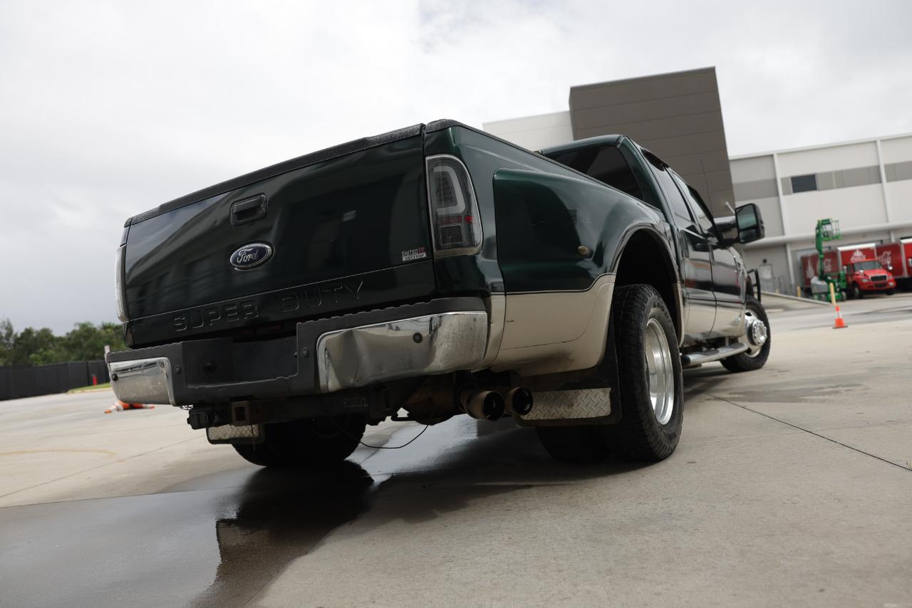 Ford Super Duty F-350 DRW  2008