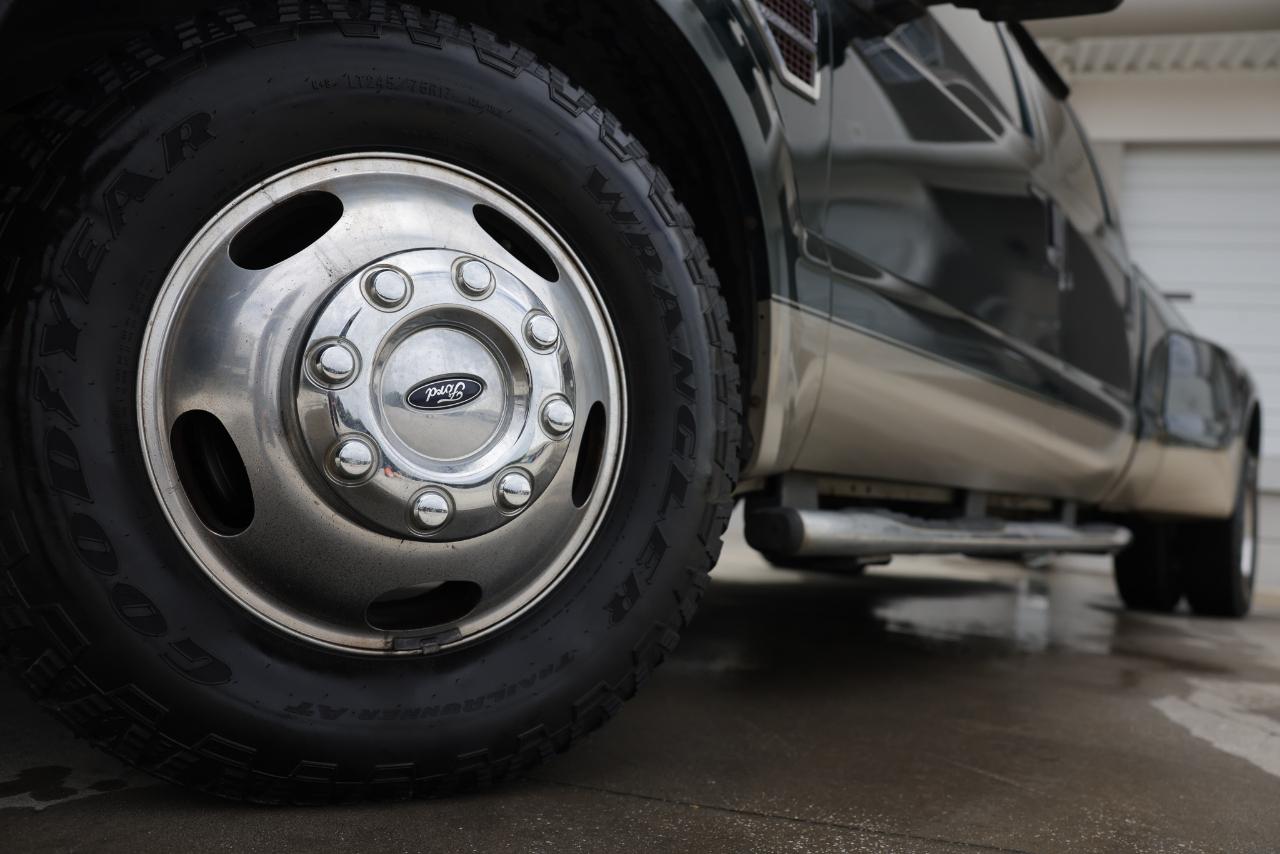 Ford Super Duty F-350 DRW  2008