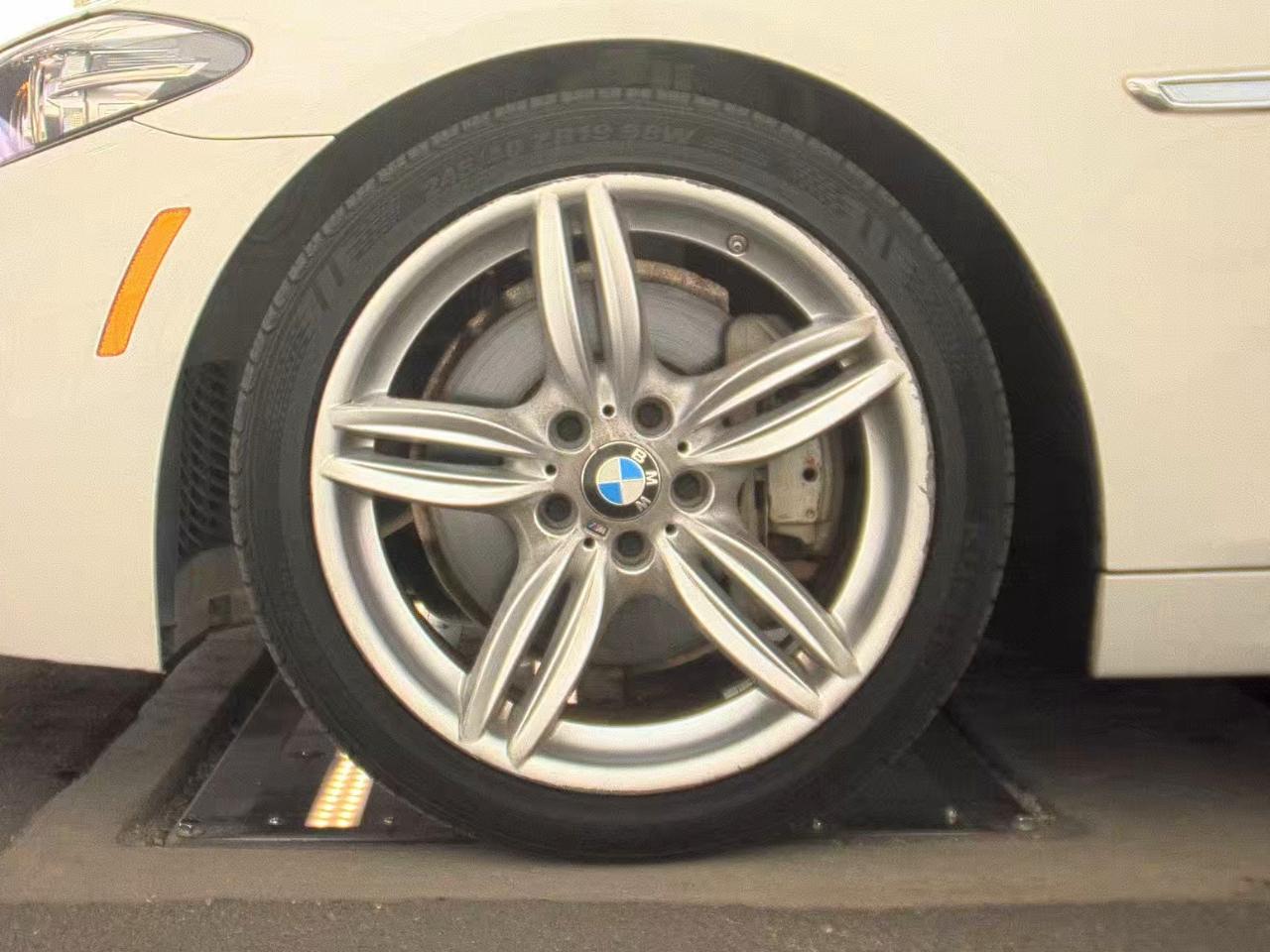 BMW 5 Series  2014