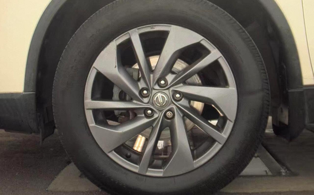 Nissan Rogue  2016