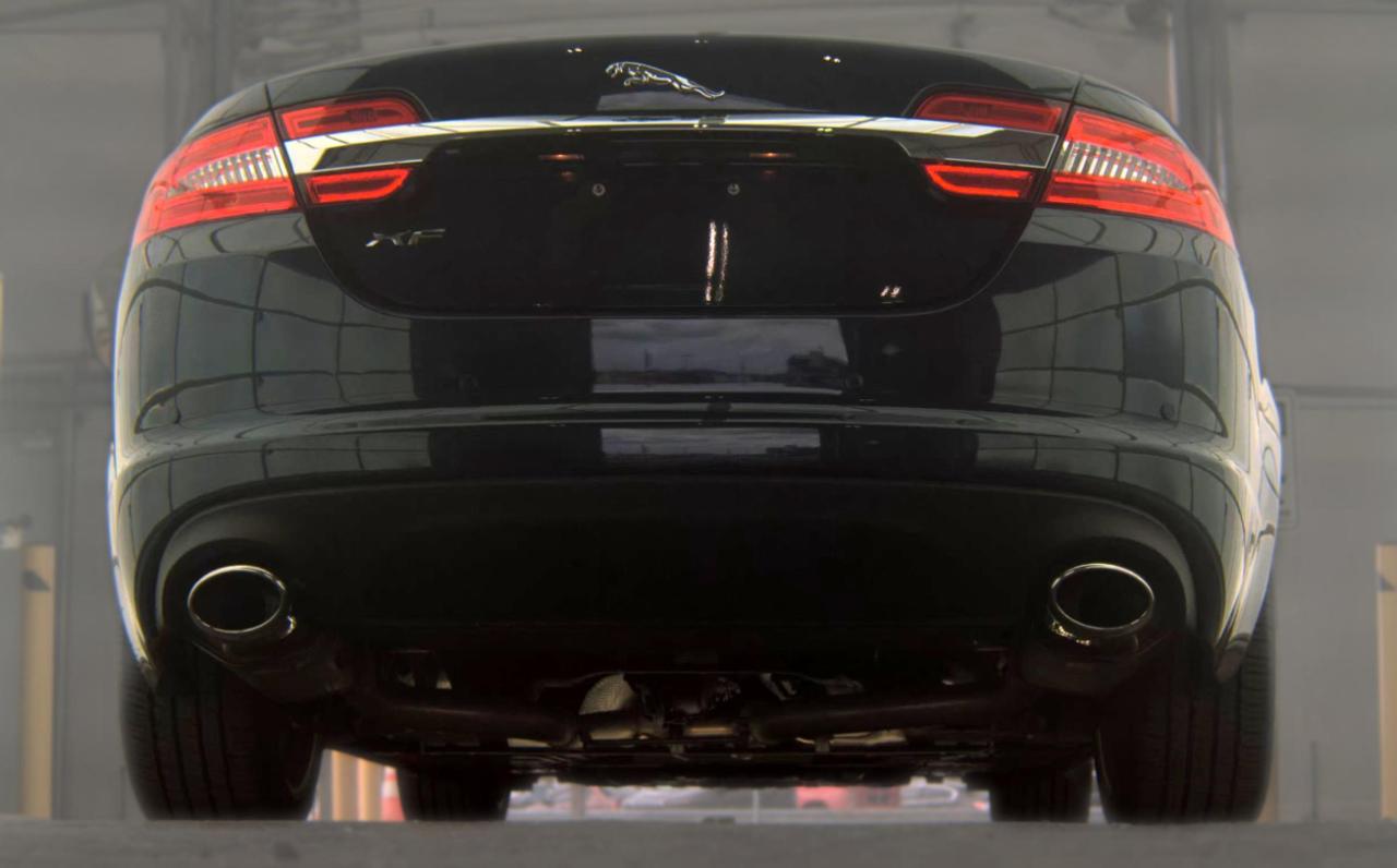 Jaguar XF  2012