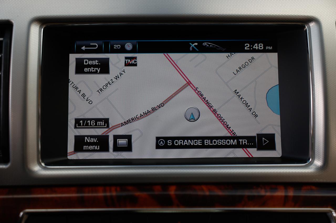 Jaguar XF  2012