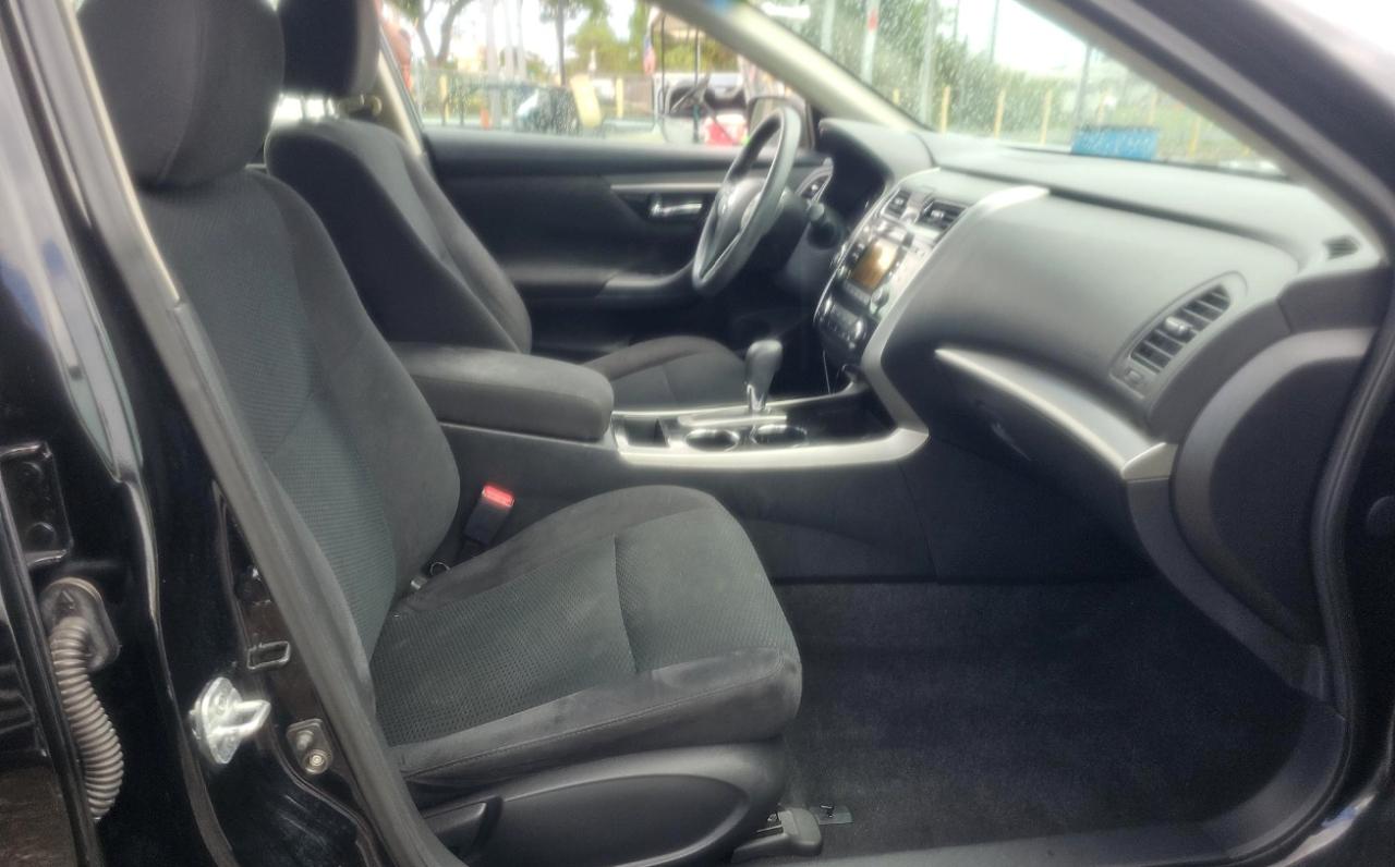 Nissan Altima  2014