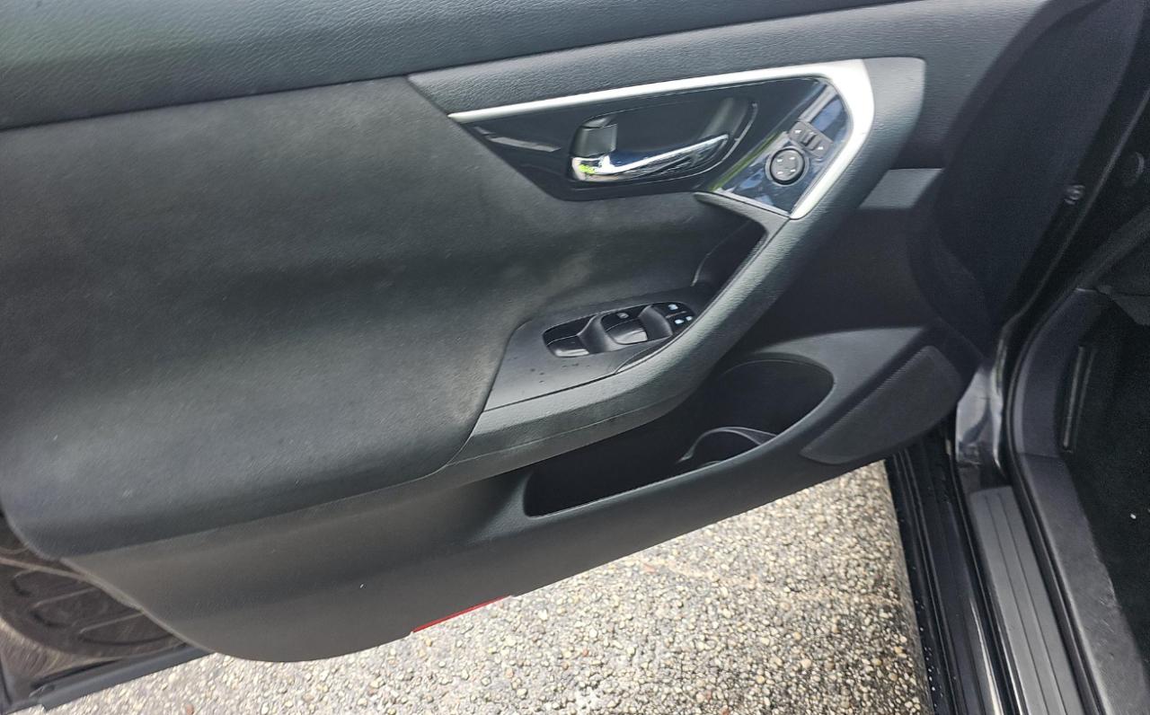 Nissan Altima  2014