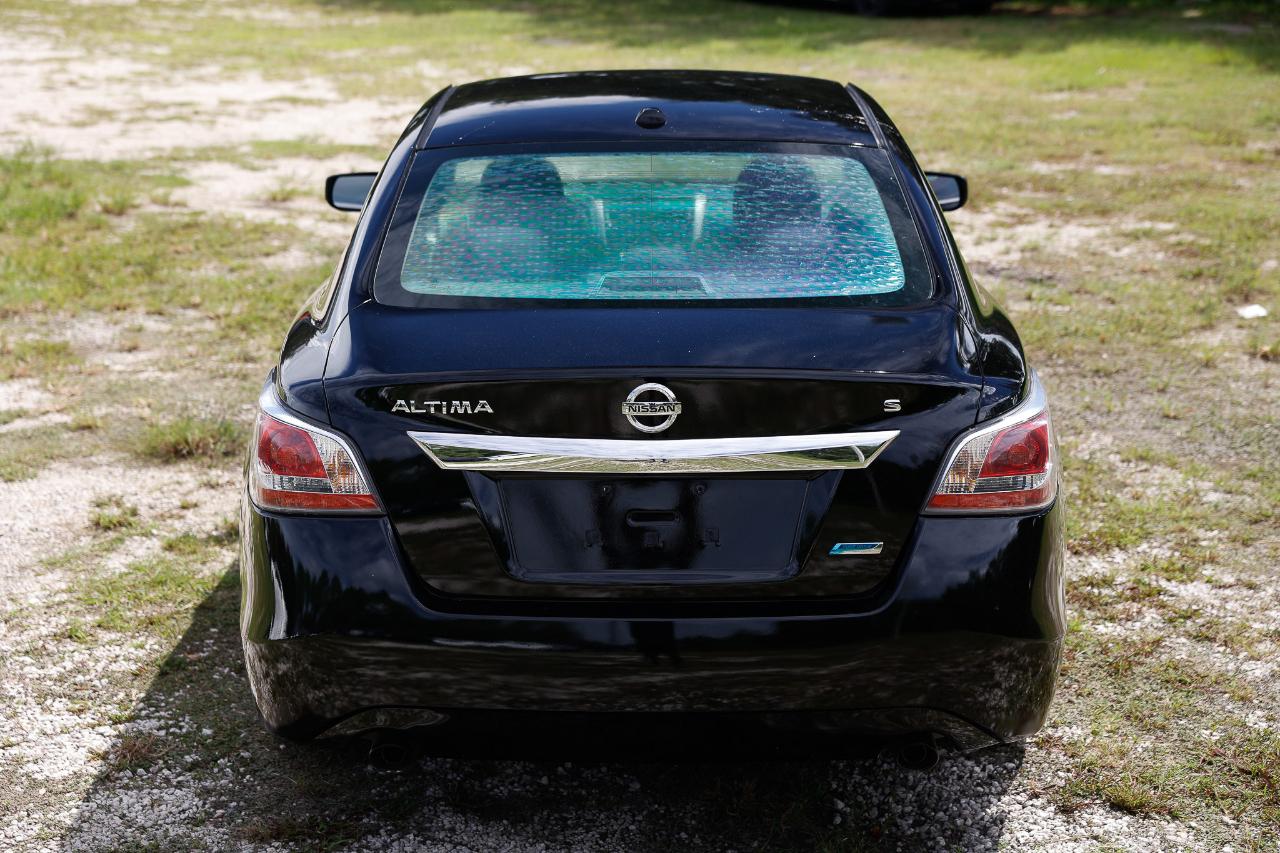 Nissan Altima  2014