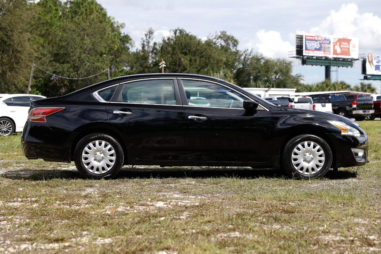 Nissan Altima  2014