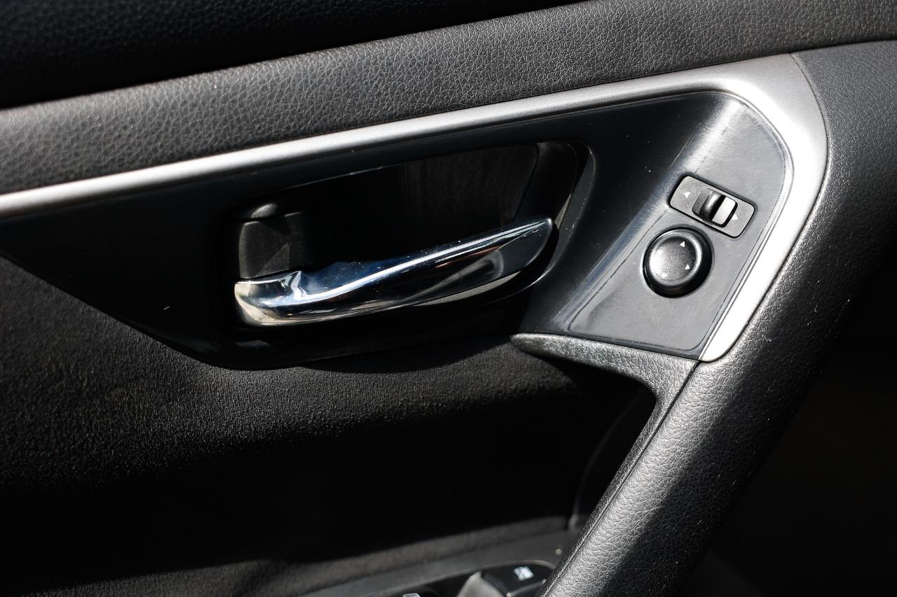 Nissan Altima  2014