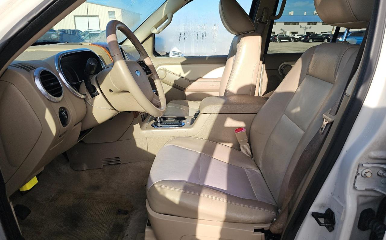 Ford Explorer  2010