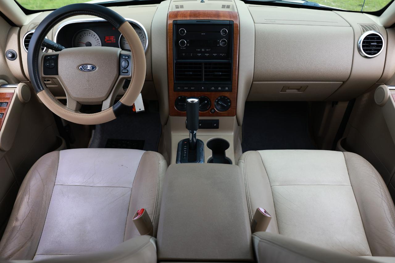Ford Explorer  2010