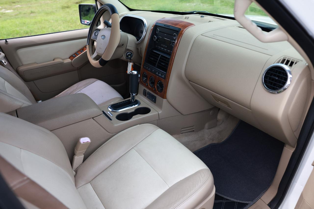 Ford Explorer  2010