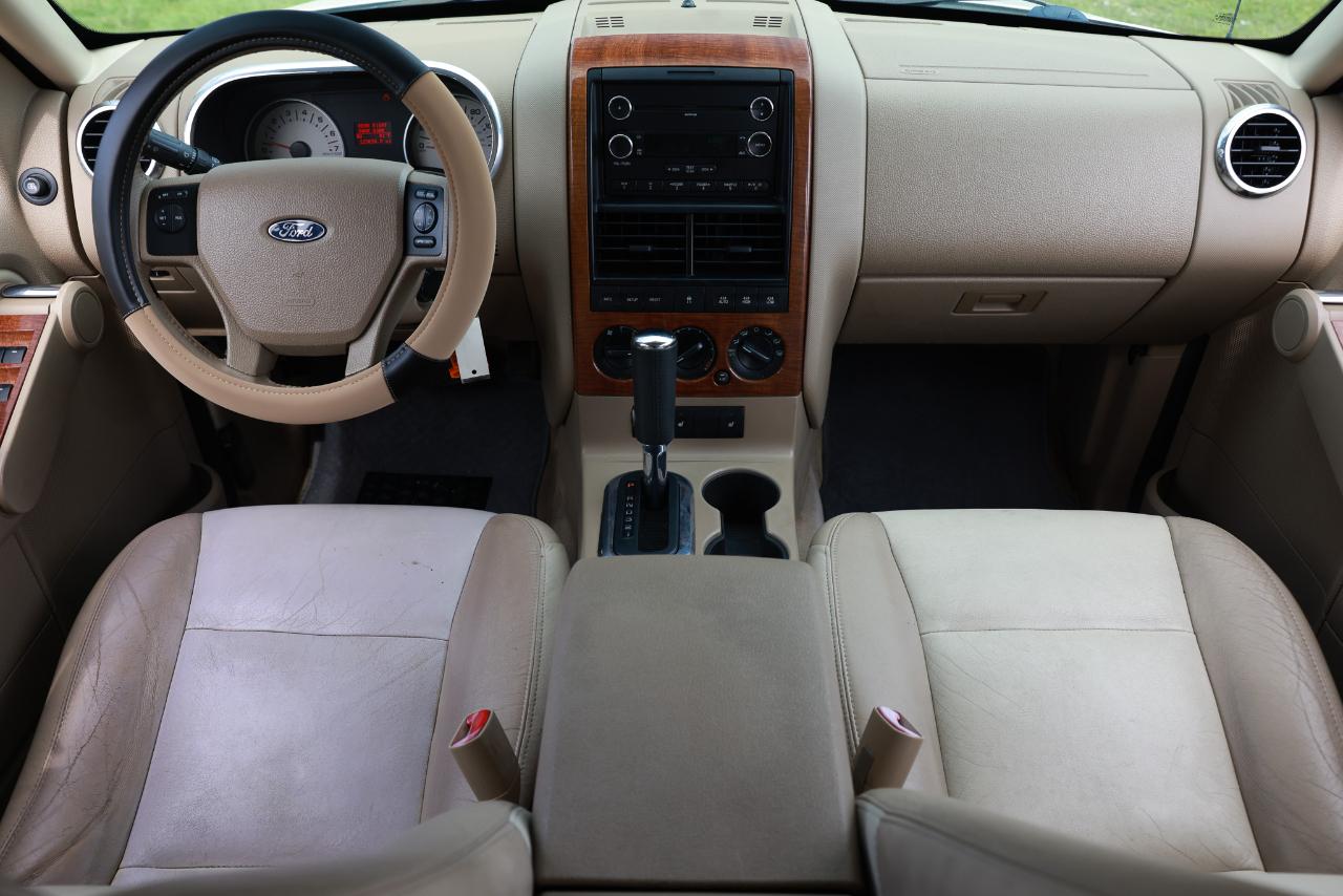 Ford Explorer  2010