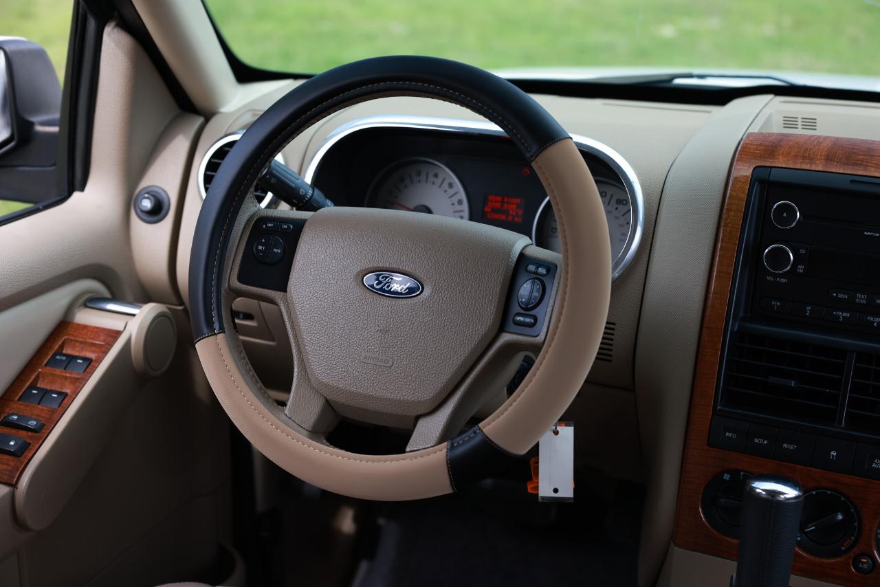 Ford Explorer  2010