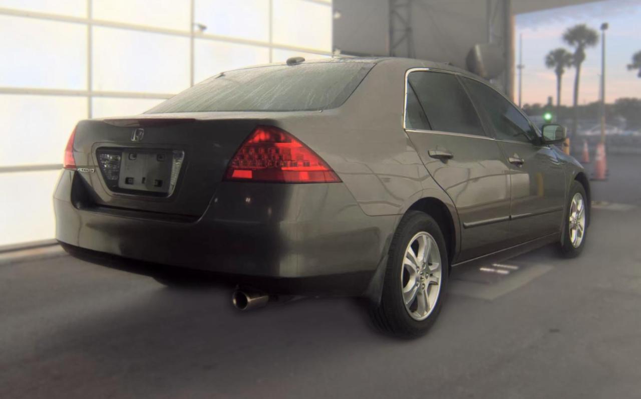 Honda Accord Sdn  2006