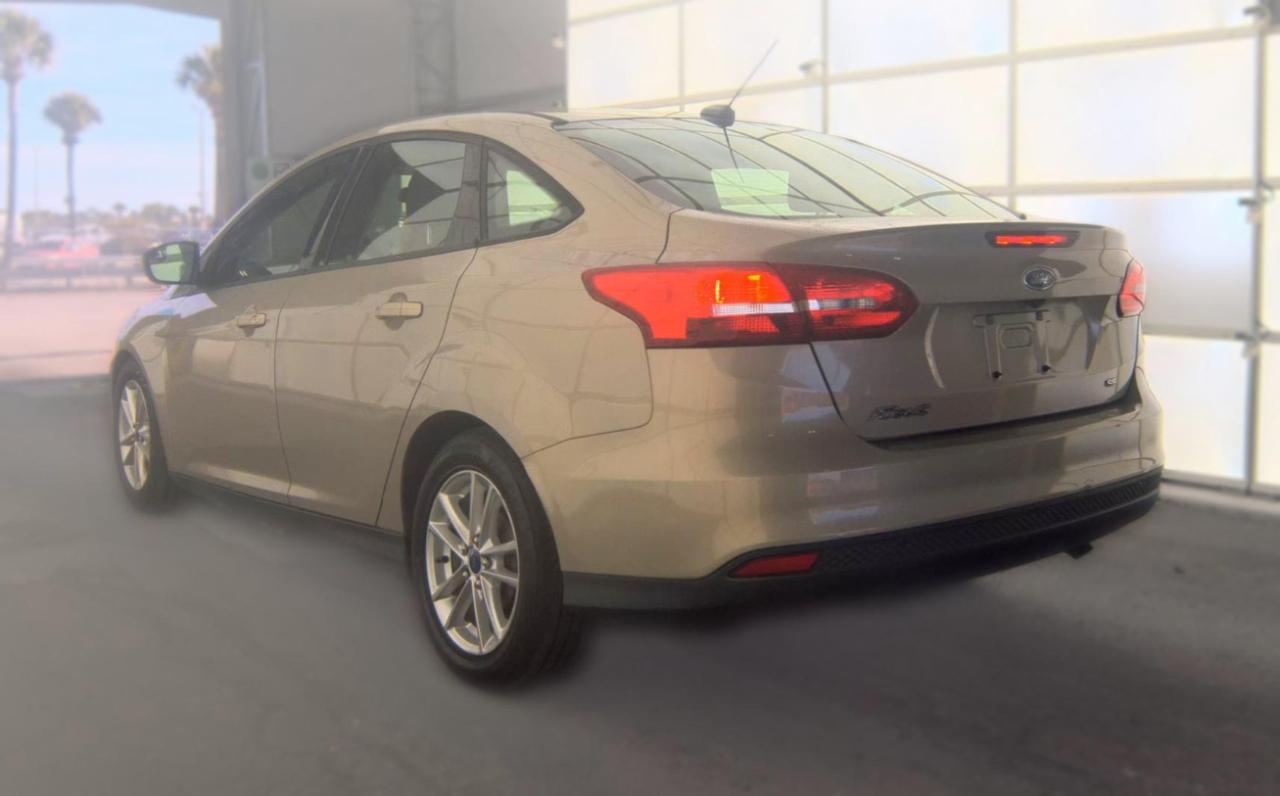 Ford Focus  2015