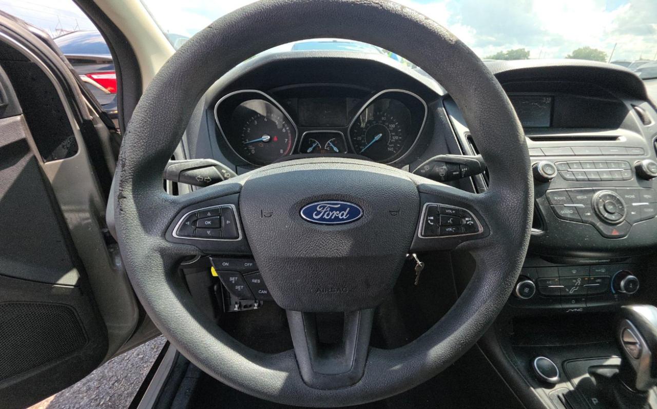 Ford Focus  2015