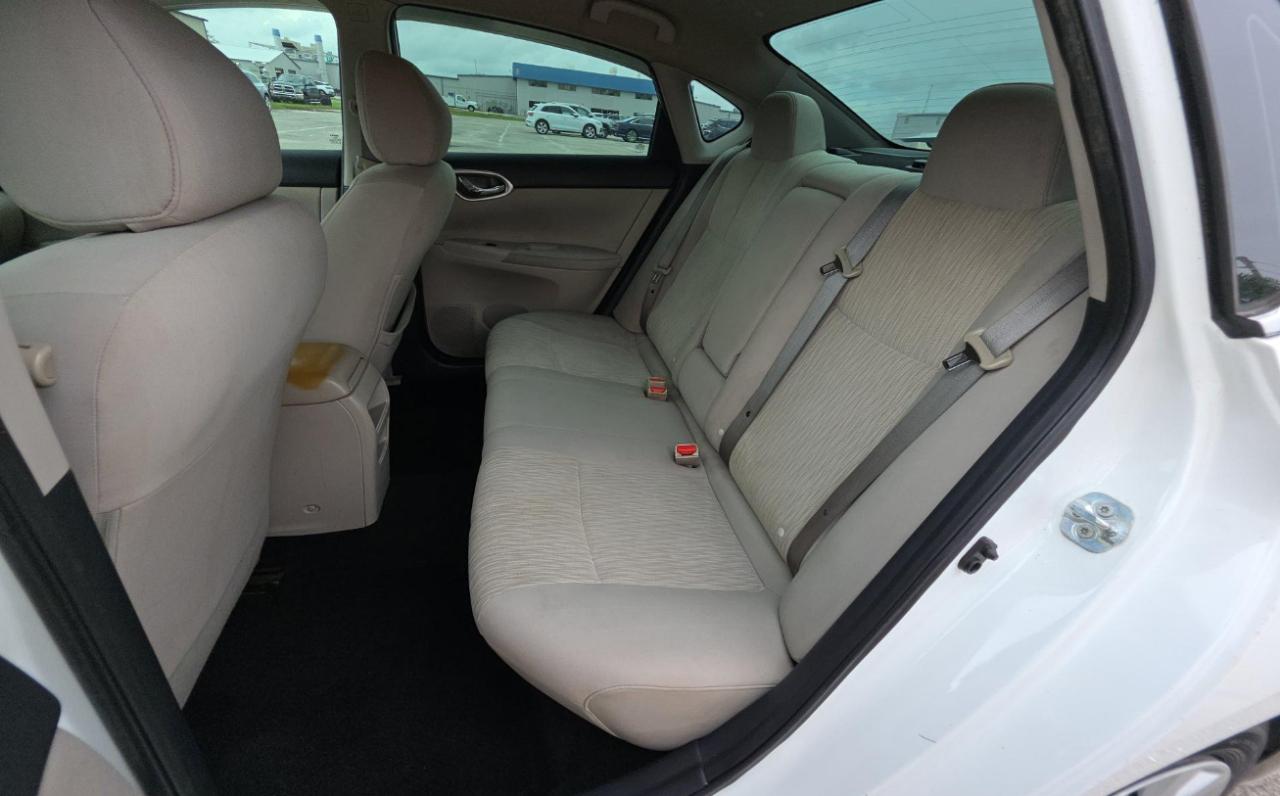 Nissan Sentra  2015