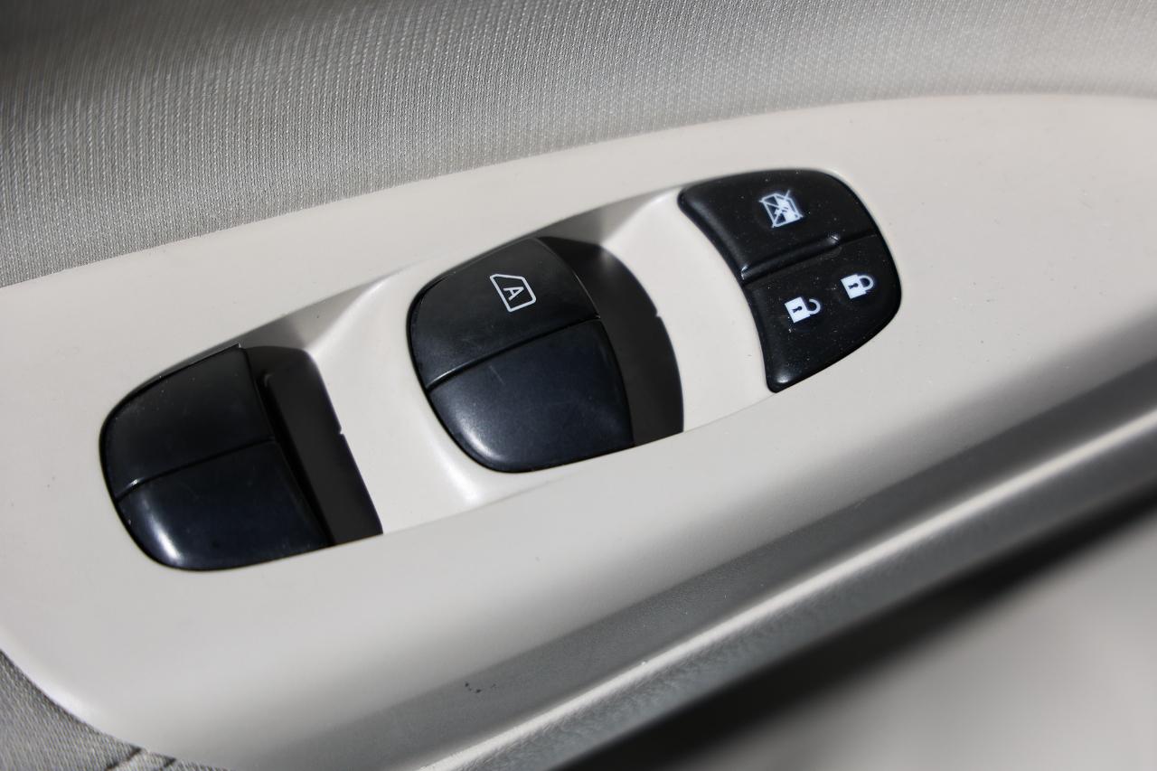 Nissan Sentra  2015