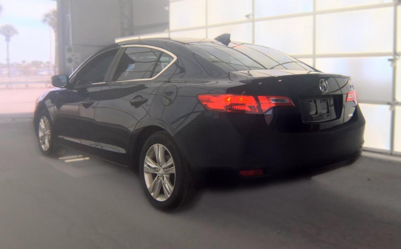 Acura ILX  2013