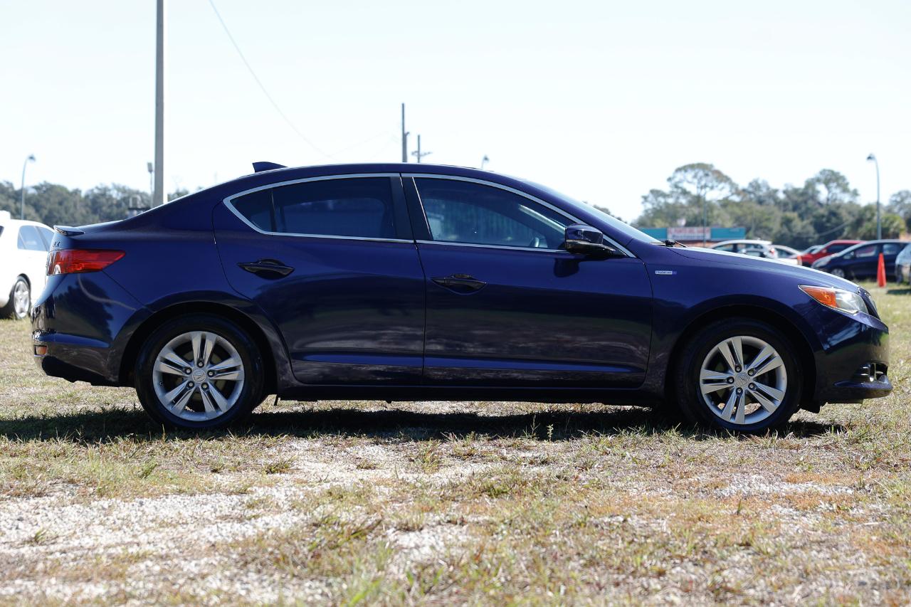 Acura ILX  2013