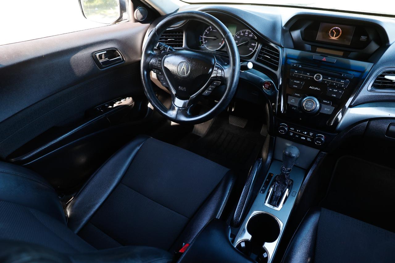 Acura ILX  2013