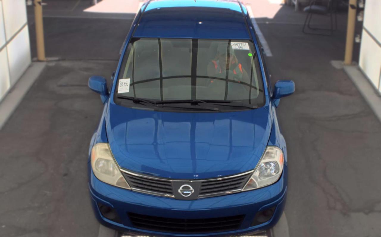 Nissan Versa  2009