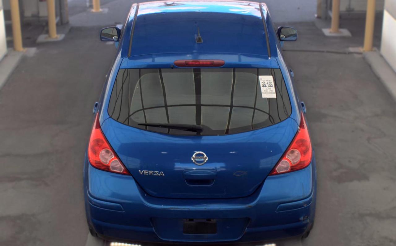 Nissan Versa  2009