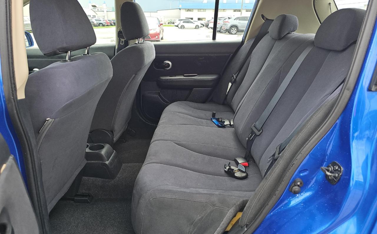 Nissan Versa  2009