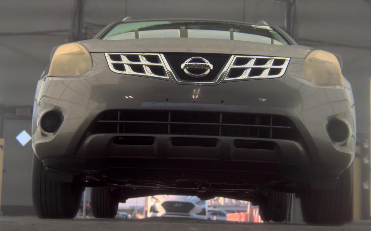 Nissan Rogue Select  2014