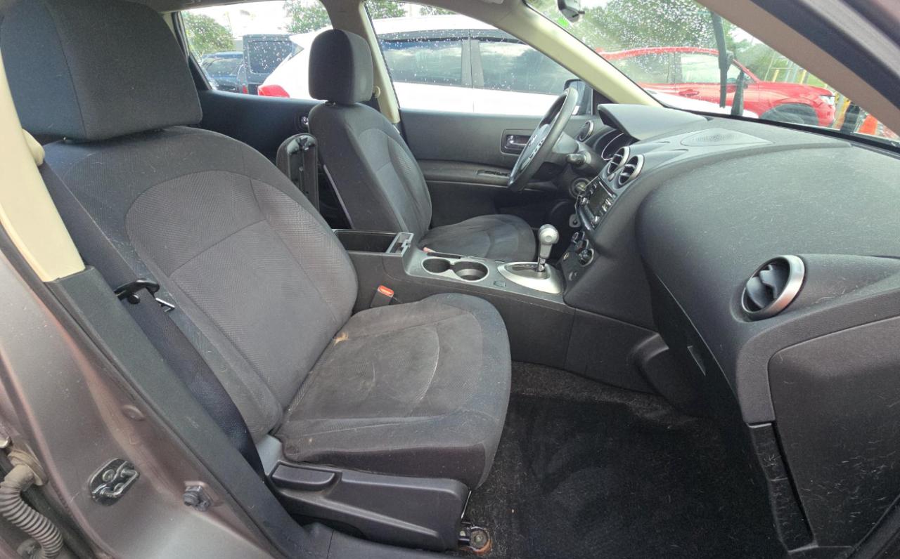 Nissan Rogue Select  2014