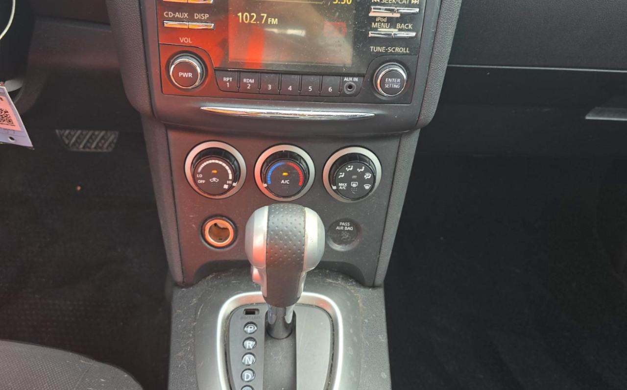 Nissan Rogue Select  2014