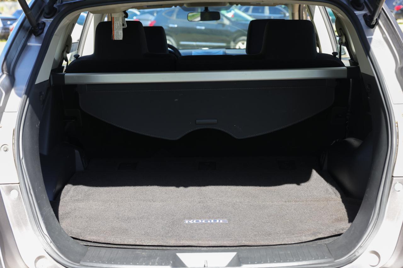 Nissan Rogue Select  2014