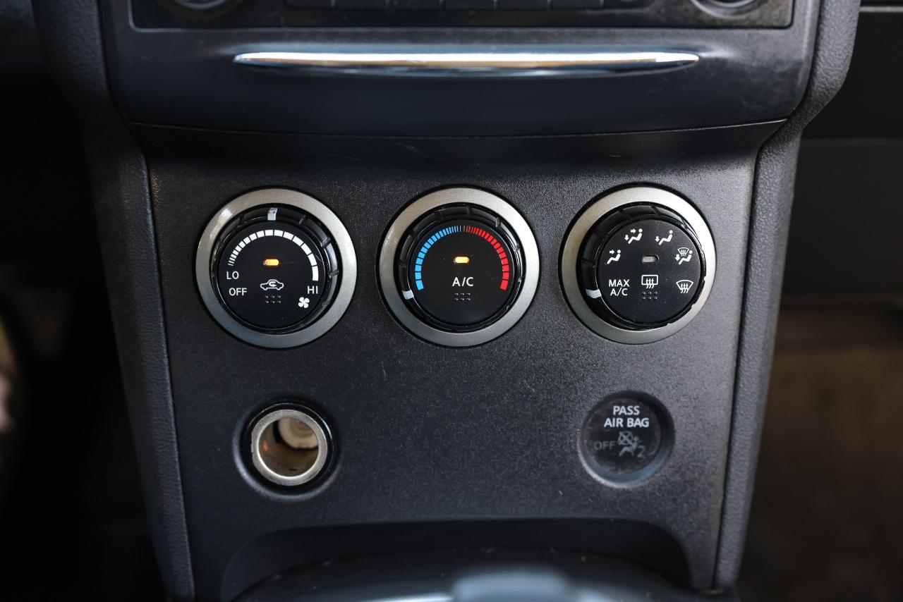 Nissan Rogue Select  2014